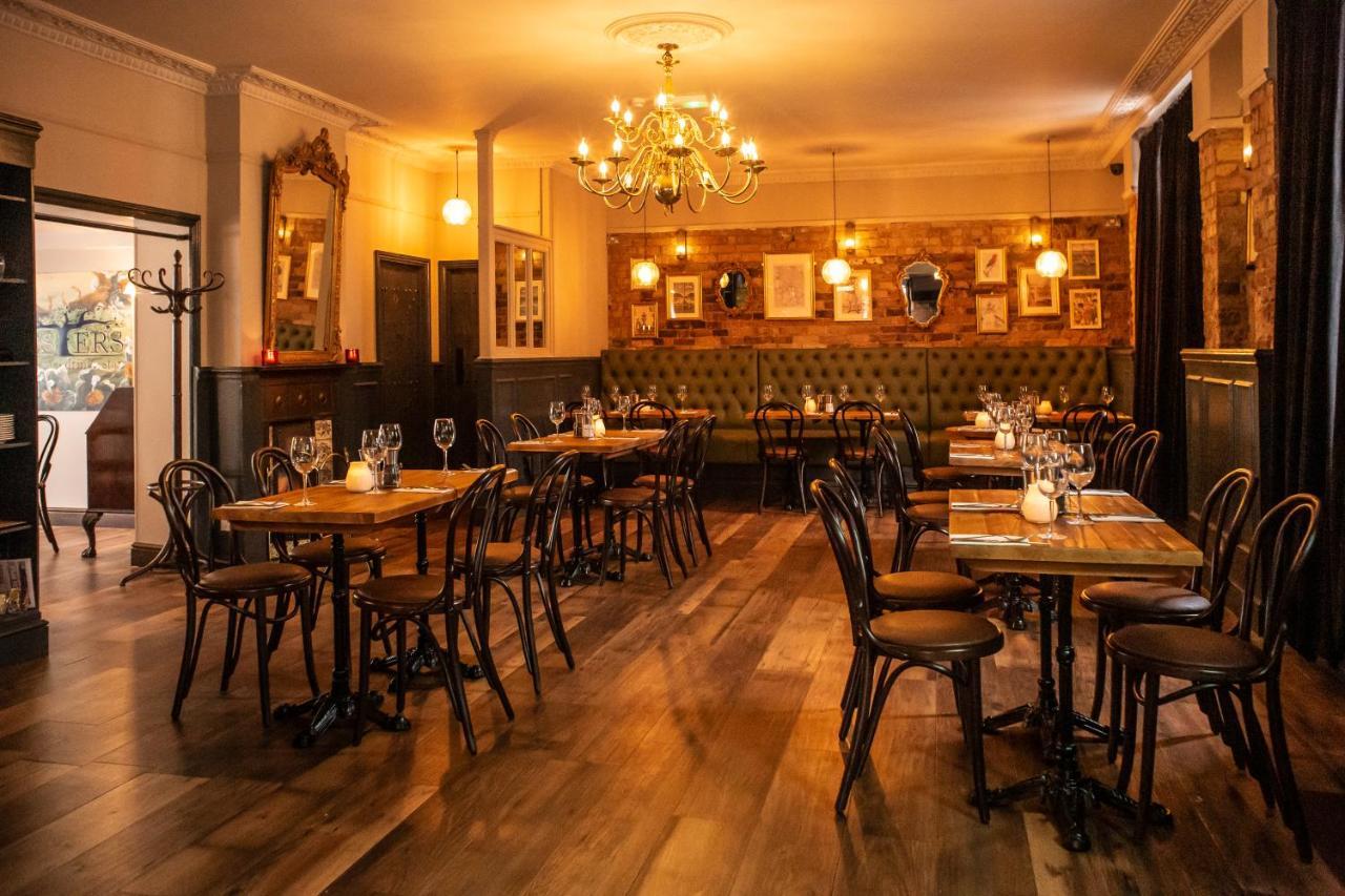 The Foresters Arms คิงส์ตันอะพอนเทมส์ ภายนอก รูปภาพ